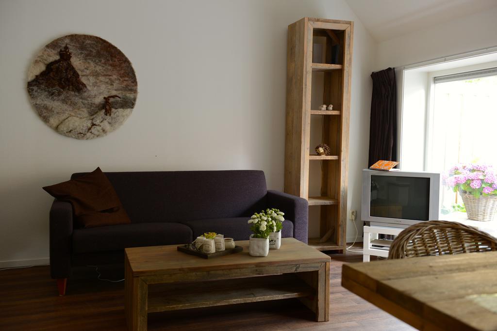 Stiens Appartementen Verhuur De Trijehoek מראה חיצוני תמונה