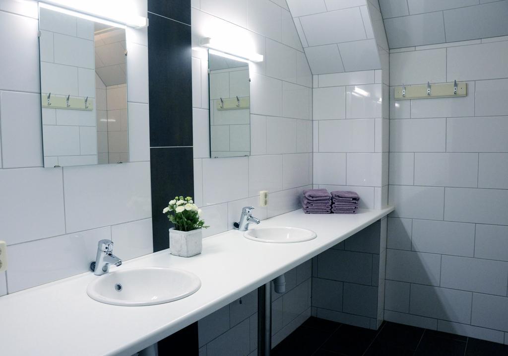 Stiens Appartementen Verhuur De Trijehoek מראה חיצוני תמונה